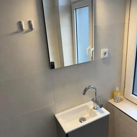 Διαμέρισμα Gemuetliche Kleine Mit Balkon *
