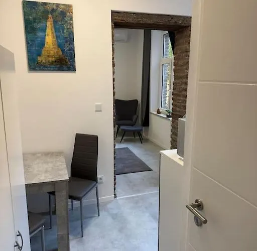 Gemuetliche Kleine Mit Balkon Aquisgrà